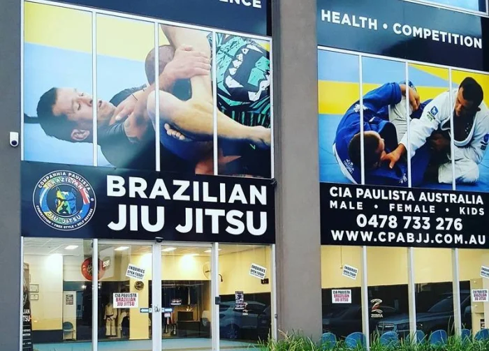 Cia Paulista no Exterior